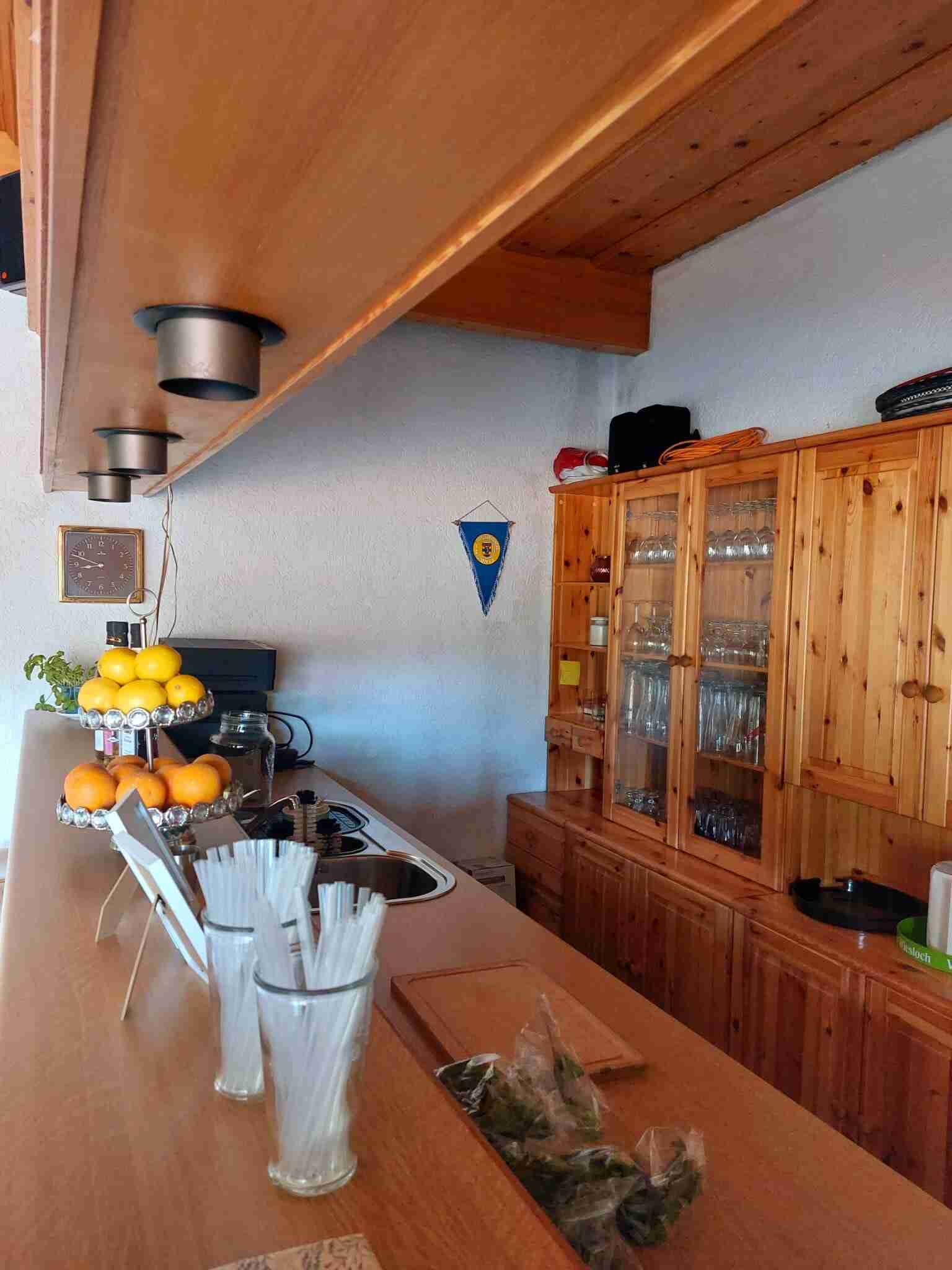 Bar 2